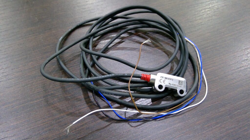 ｱﾝﾌﾟ内蔵型反射型光電ｾﾝｻ（PNP) - [PR-MB30P3]イメージ